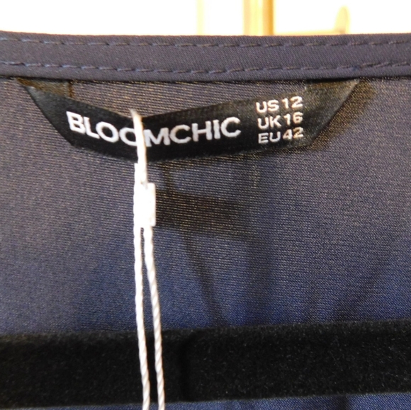 BloomChic Blue Dress w/Pockets & Eyelet Design NWT Sz 12 - Picture 5 of 7